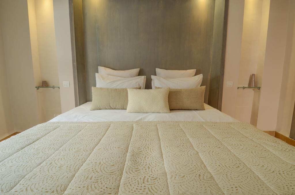 Ayni Bed & Breakfast 4*