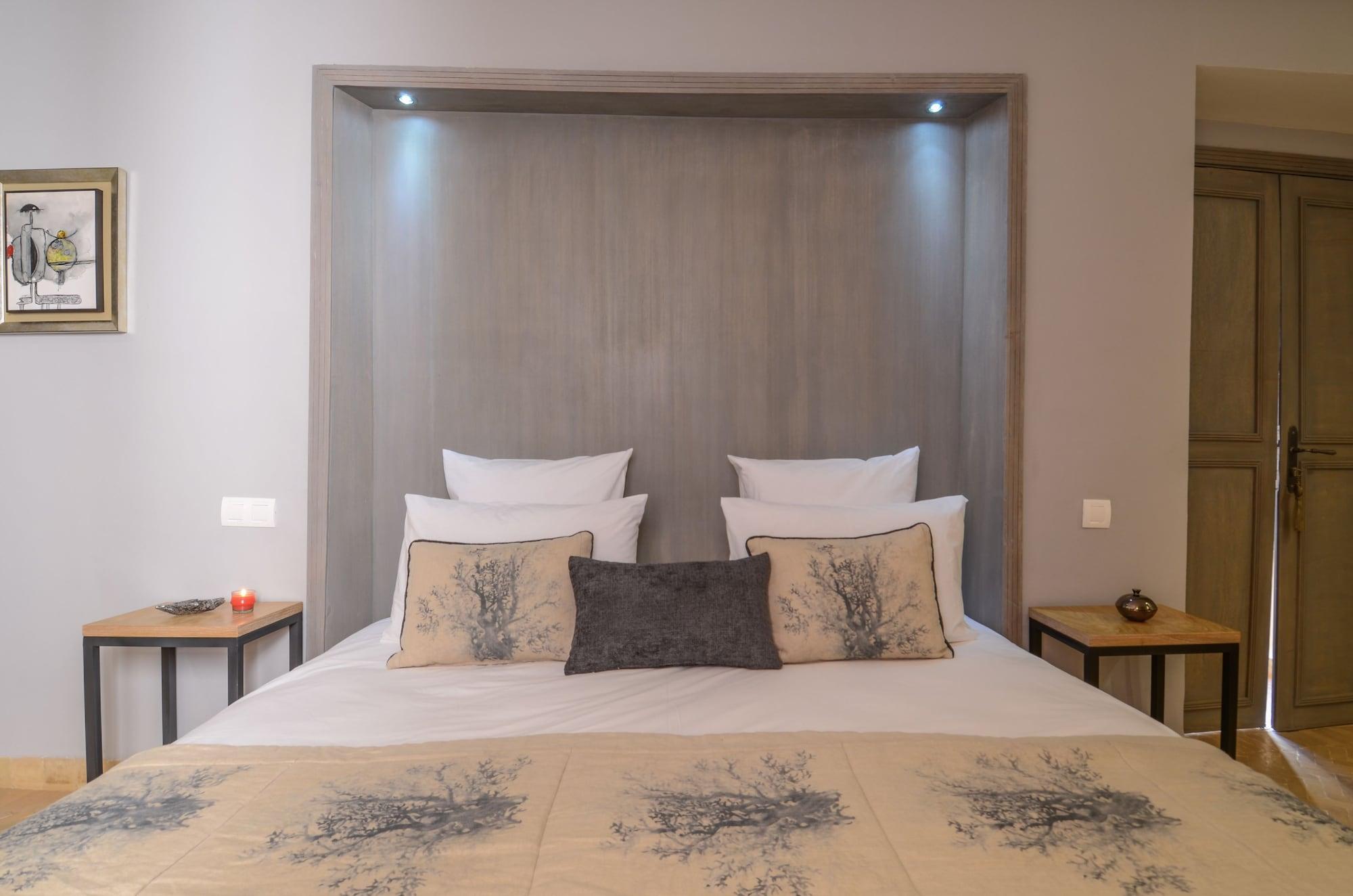 Ayni Bed & Breakfast 4*