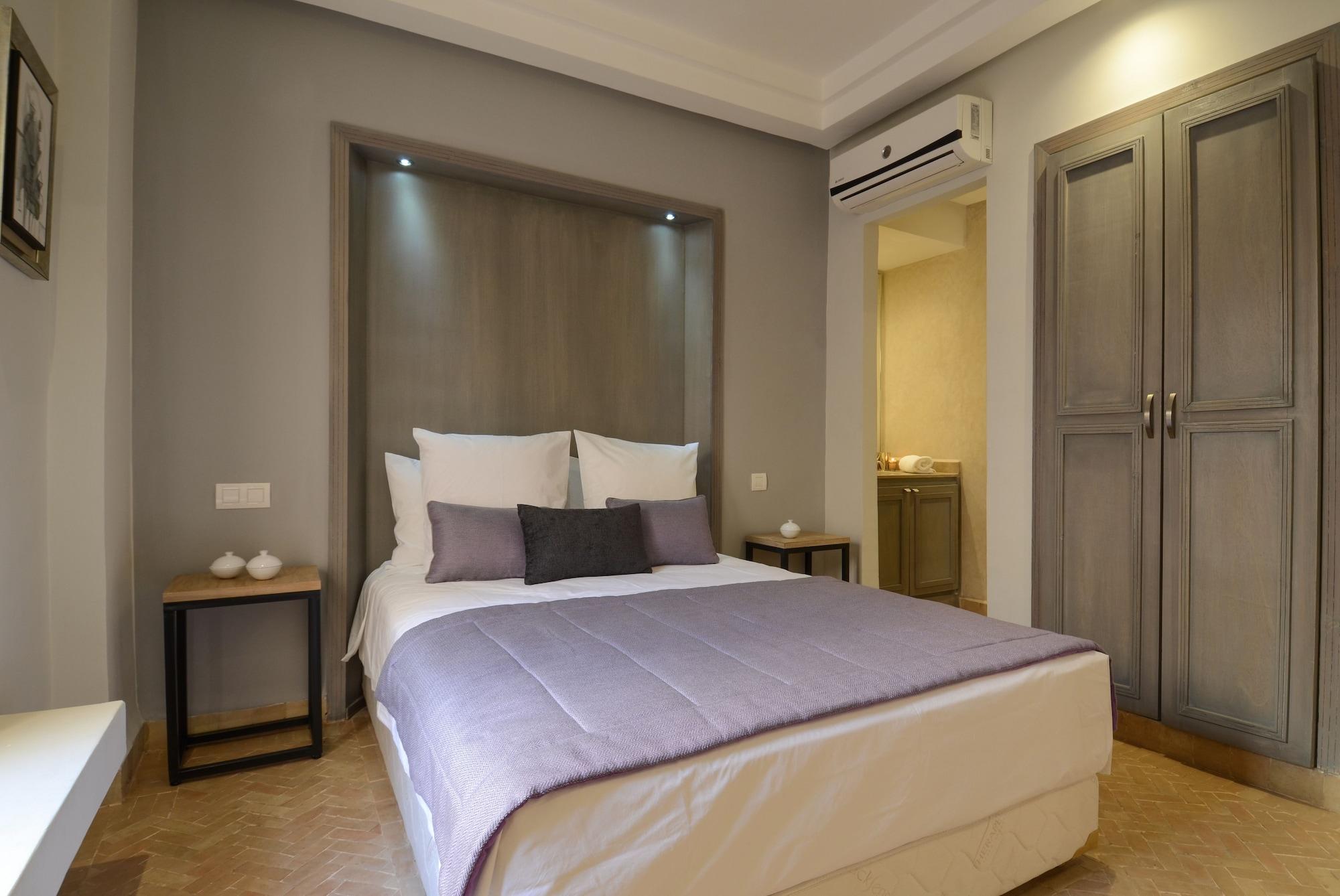 Ayni Bed & Breakfast 4*