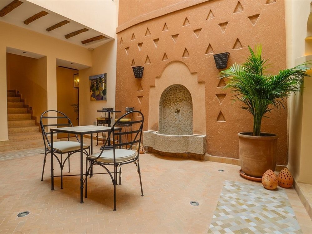 Bed & Breakfast Ayni 4*