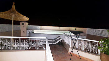 Ayni Bed & Breakfast 4*